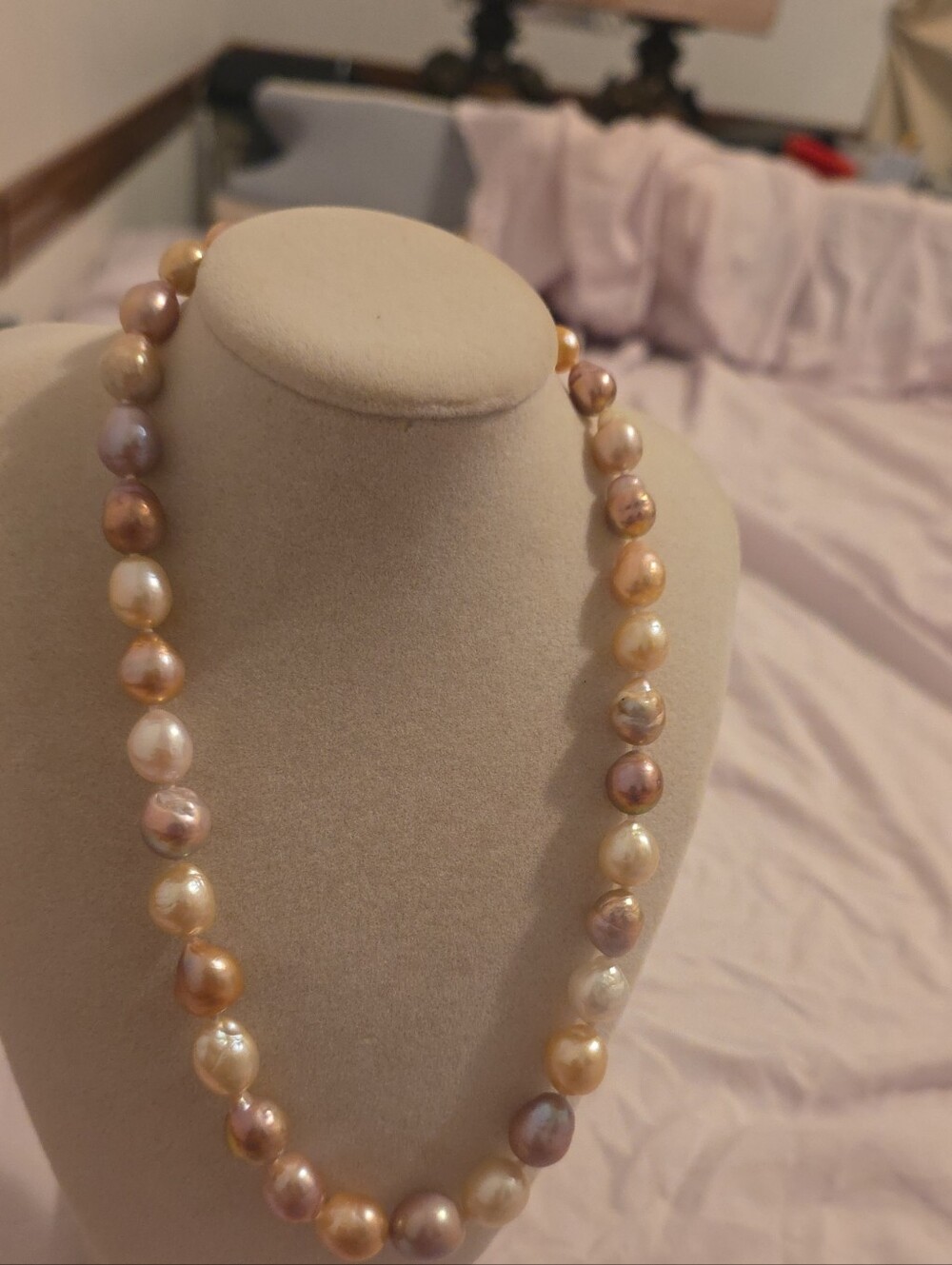 Classic Multi-Tone Pearl Necklace - Women Jewelry